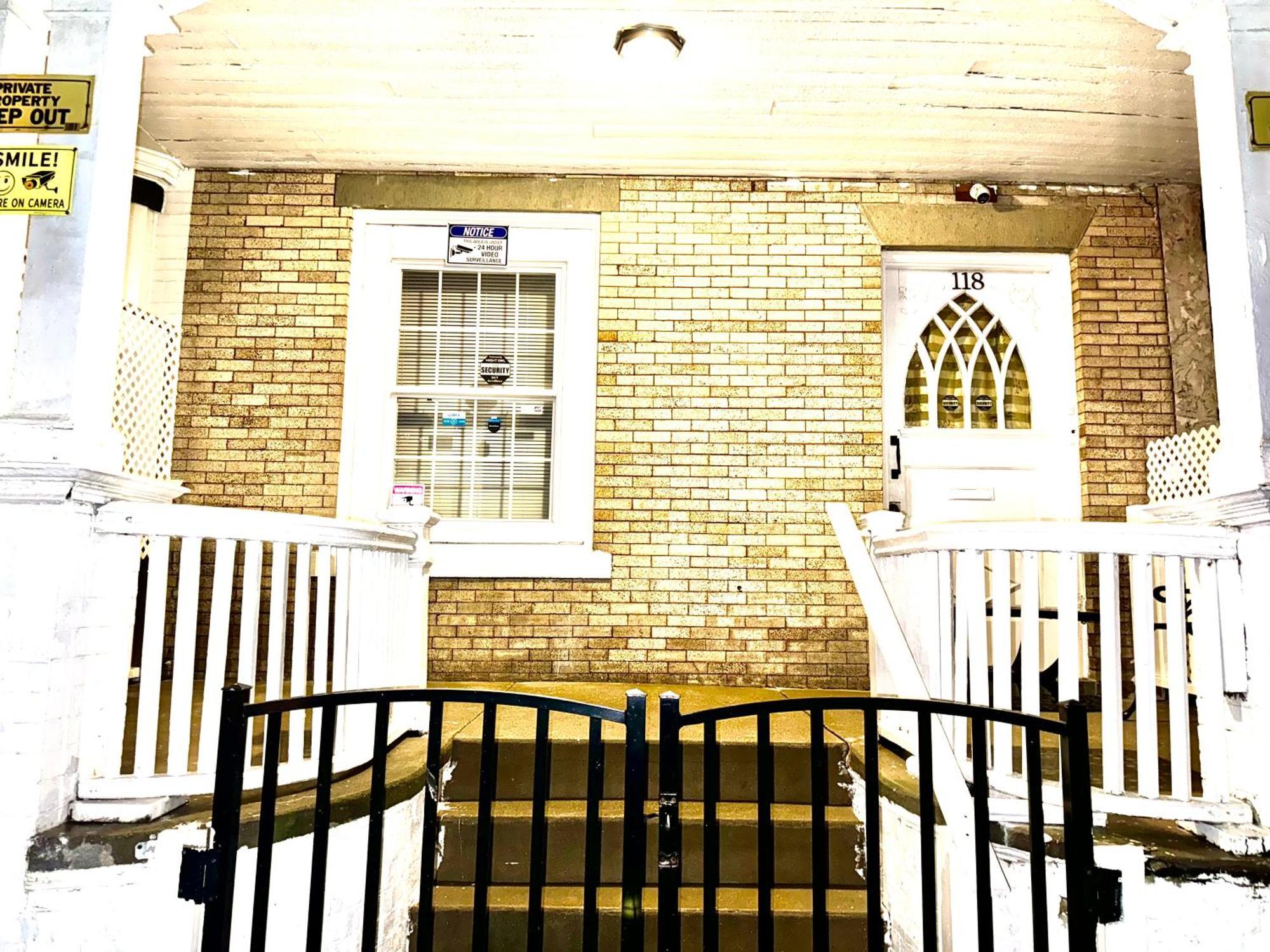 3 Bedrooms, Boardwalk Duplex Beachblock Home! Atlantic City Dış mekan fotoğraf